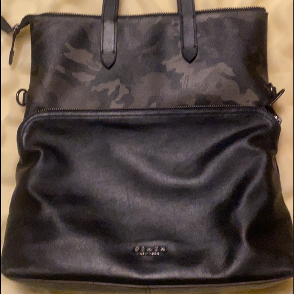 Coach large tote . Camouflage